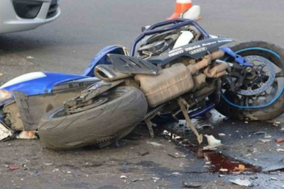 Xəzər rayonunda motosikletçi qəzaya uğrayıb