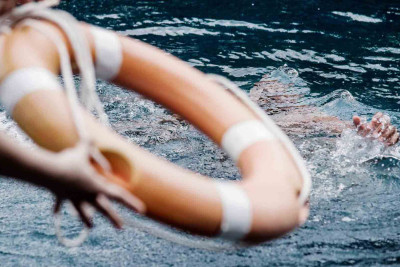 Dənizdə 1 nəfər batmaqdan xilas olunub