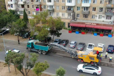 Nərimanov rayonunda daha bir küçə təmir olunur