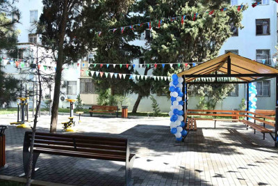 Nəsimi rayonunda növbəti “Abad həyət” sakinlərin istifadəsinə verilib