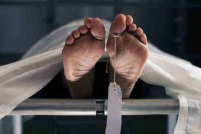 Bakıda 85 yaşlı kişi yıxılaraq boynunu sındırıb