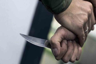 Kütləvi dava zamanı 2 gənc bıçaqlanıb