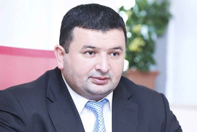 Məşhur vəkilin qardaşının qatilinə hökm oxundu