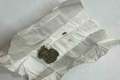 Bakıda təcridxanaya narkotik keçirməyə çalışıblar