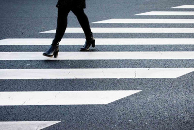 Sabunçu qəsəbəsində yaşlı qadını maşın vurub