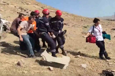 Yasamalda xəsarətlə nəticələnən yol qəzası baş verib - VİDEO