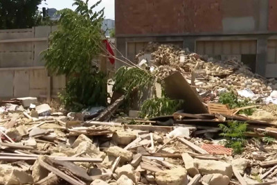 Bakıda qadın döyülərək evdən çıxarılıb