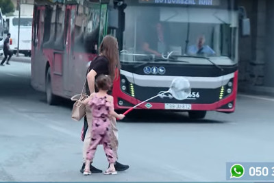 Piyadalar Avtovağzalın qarşısındakı yoldan narazıdırlar