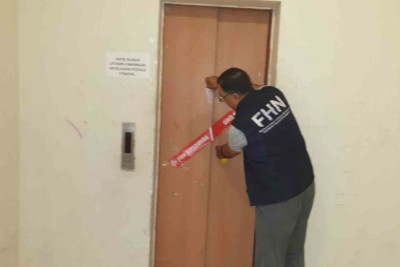 Nərimanovda çoxmərtəbəli yaşayış binasının lifti təhlükə saçır