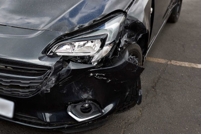 Paytaxtda avtoqəza: gənc oğlan xəsarət alıb