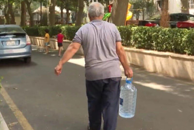 Bakıda insanlar içməli suya hələ də həsrətdirlər