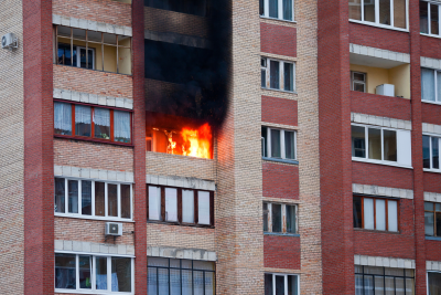 Bakıda yaşayış binasında yanğın olub