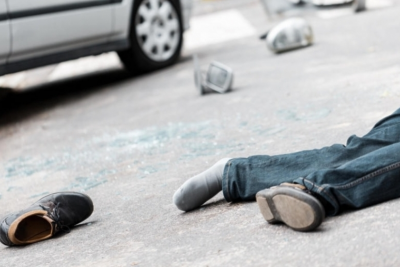 Bakıda gənc oğlan avtoqəzaya uğrayıb