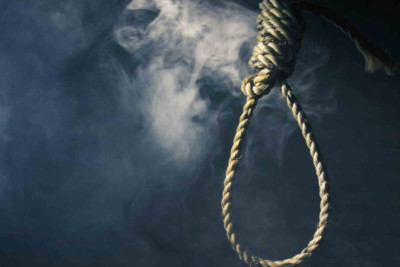 Sabunçu rayonunda gənc kişi özünü asıb