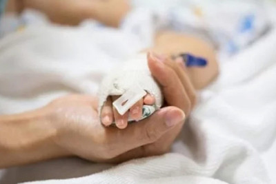 Paytaxtda körpə sudan yanaraq ölüb