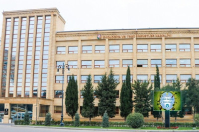 Əli Əsədov nazirlikdə dəyişikliklər etdi