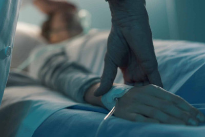 Bakıda meyvə satan zəhərlənərək ölüb