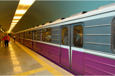 Metroda texniki nasazlıq yaranıb