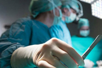 Bakıda əməliyyat olunan azyaşlı ölüb