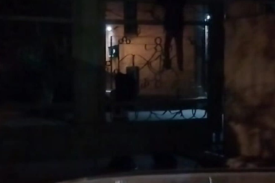 Müəllimlər məktəbi bağlayıb getdi - Şagirdlər içəridə qaldı - YENİLƏNİB - VİDEO