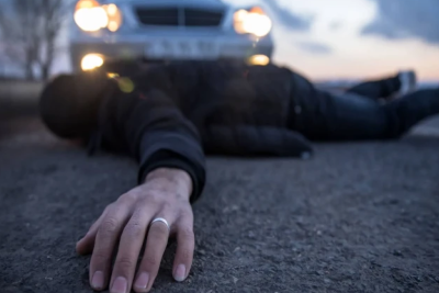 Bakıda maşın piyadanı vurub belini sındırdı