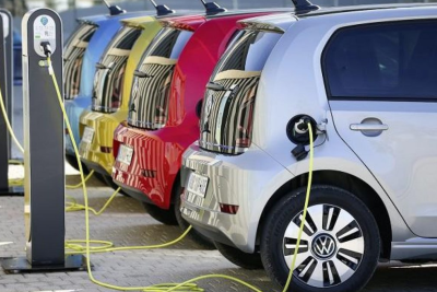 Elektromobili olanların nəzərinə: Bu ərazilərdə şarj aparatları quraşdırıldı