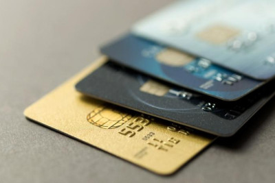Bank kartından istifadə edənlərin NƏZƏRİNƏ