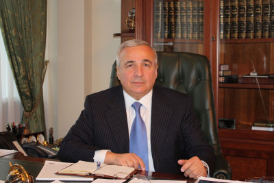 Məşhur iş adamına ağır itki