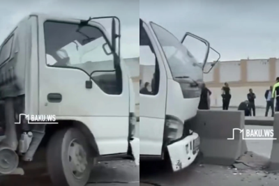 Bakıda avtomobil beton arakəsməyə çırpıldı