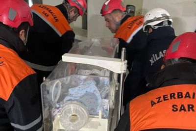 “Tibb bacıları körpələri qoyub mətbəxdə çay içiblər...”