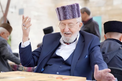 Ağsaqqallar günündə o qədər də ağ olmayan düşüncələr