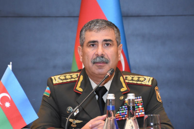 MN-də müşavirə: Zakir Həsənov ordu rəhbərliyinə tapşırıqlar verdi