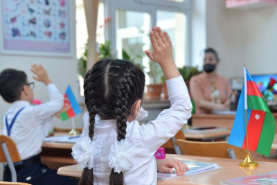 Bu gündən bəzi məktəblərdə dərslər başlayıb