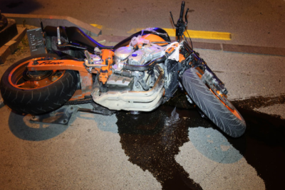 Bakıda motosiklet piyadanı vuraraq öldürdü