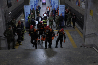 FHN-ə “Koroğlu” stansiyasından “yanğın” xəbəri “daxil oldu” - VİDEO