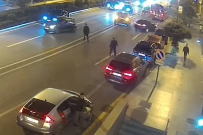 Bakıda yolu qaçaraq keçən şəxsi avtomobil vurdu - ANBAAN VİDEO