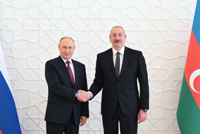 Vladimir Putin İlham Əliyevə zəng edib