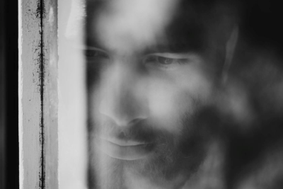 Bakıda kişi özünü asdı