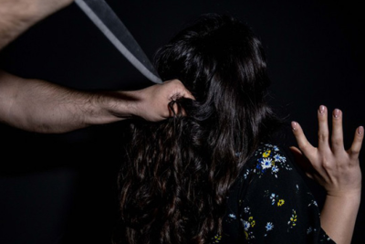 46 yaşlı qadın öldürüldü - 27 yaşlı oğlu saxlanıldı