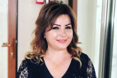 “Bizə deyirlər ki, ifanı nə edirsiniz, geyiminizə baxın” – Əməkdar artist