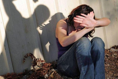 Bakıda qızını öldürməyə cəhd edən ata cəzasının azaldılmasını istəyir