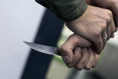 Bakıda 43 yaşlı kişi bıçaqlandı