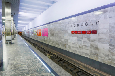 Bakı metrosunda stansiyalar "QARIŞDI": “Qara Qarayev” “Koroğlu” oldu - VİDEO 