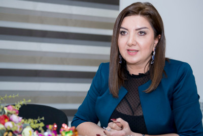 Bu dəfə şairə Nazilənin adından dələduzluq etdilər - AÇIQLAMA