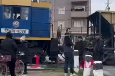 Yeni Suraxanıda qatarın yolu bağlamasına RƏSMİ AÇIQLAMA - VİDEO 