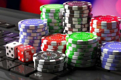 İnternet vasitəsi ilə qumar oyunları təşkil edən qardaşlara hökm oxundu