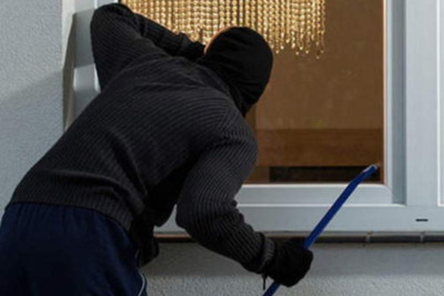 Bakıda evdən 10 minlik oğurluq edildi 