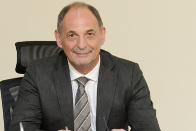 Nazir müavininin sənəd saxtakarlığı üzə çıxdı - FOTO 