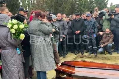 Təyyarə qəzasında həlak olan ekipaj üzvləri II Fəxri xiyabanda dəfn edilib