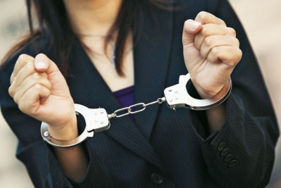 Hövsanda evdən oğurluq edən qadın tutuldu 